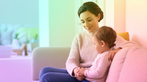 Divorțul și copilul tău: Cum să-i oferi siguranță emoțională prin principii informate despre traumă