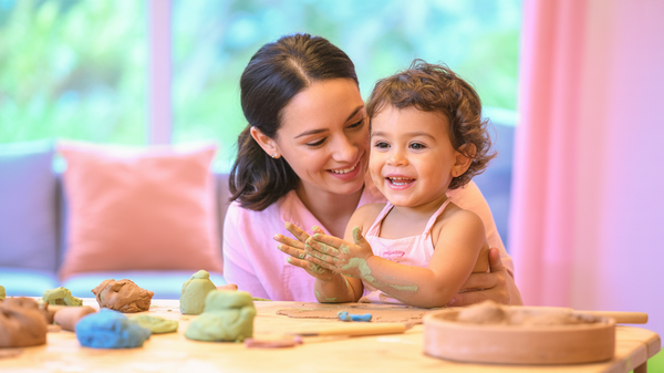 Modelajul cu plastilină naturală: O aventură creativă pentru imaginația 3D și motricitatea fină