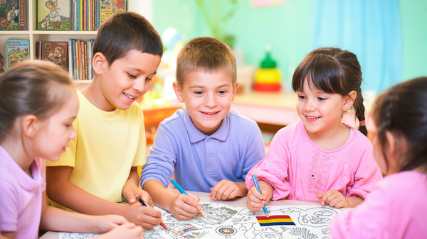 Construirea cetățeniei globale la copiii români în timp ce păstrăm identitatea culturală